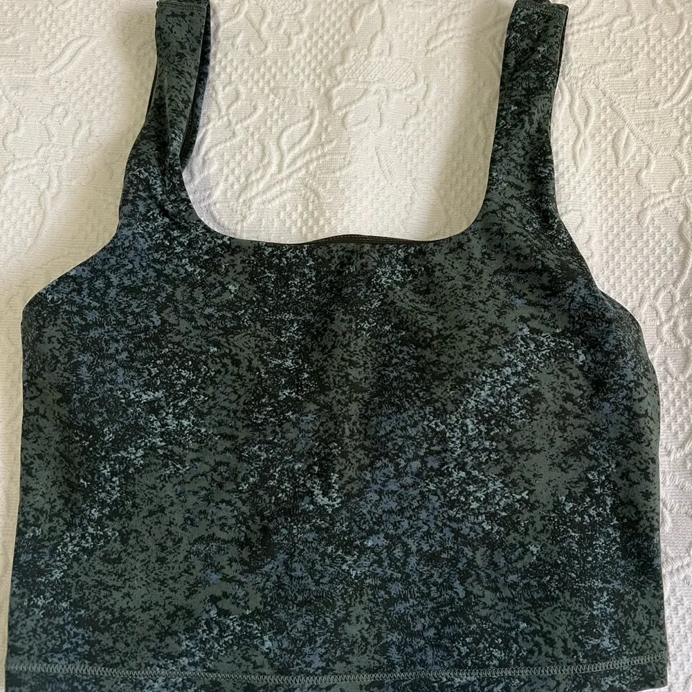 All in motion cropped tank size XS - Image 2