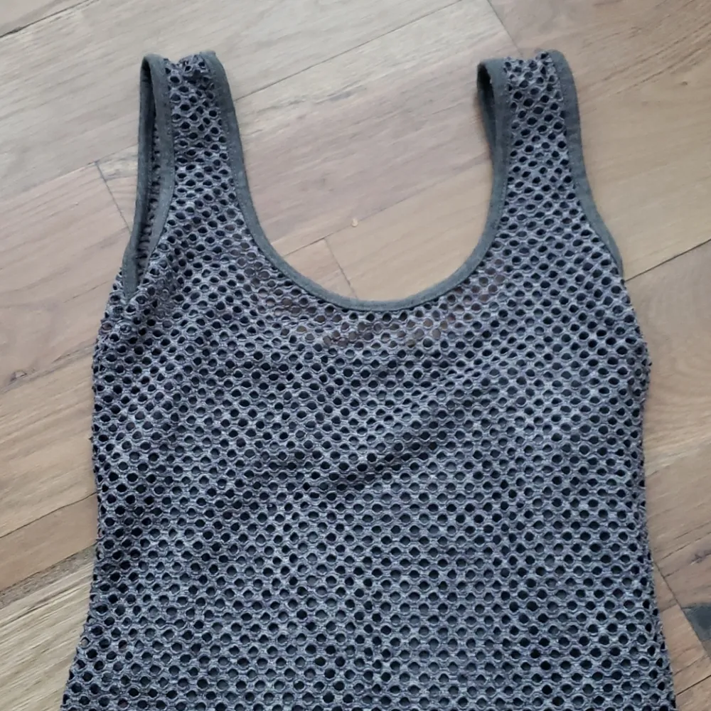 Topshop Gray Fishnet Spandex Sleeveless Bodycon Dress Size 2 - Image 8