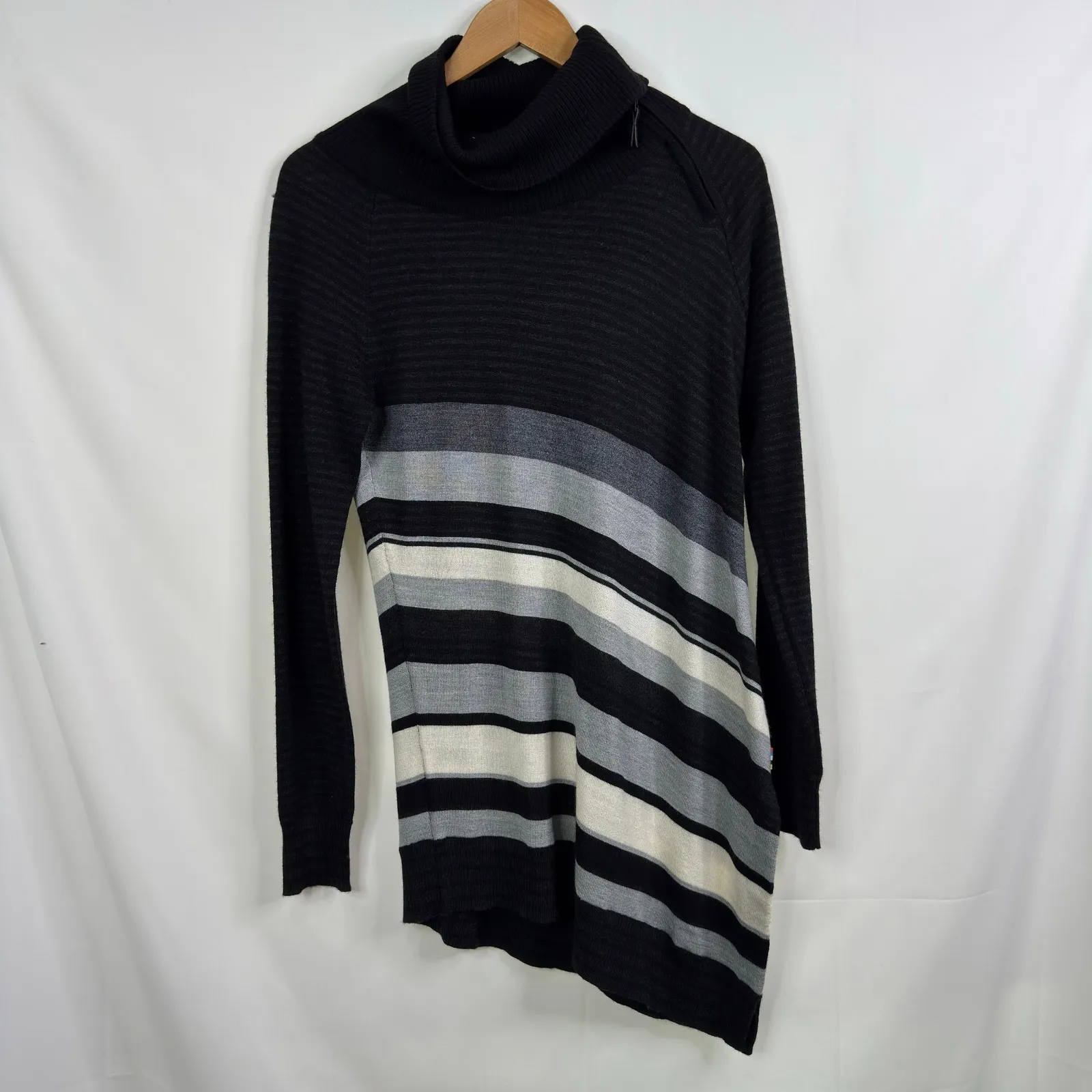 Smartwool Women's Cascade Valley Tunic Sweater S - Image 8