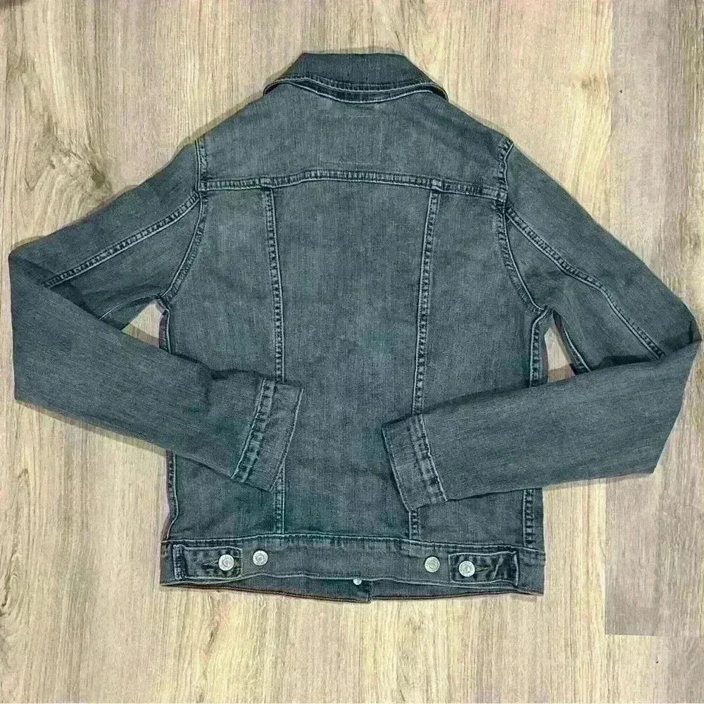 Levi’s Women’s Medium Wash Premium Denim Jean Trucker Jacket Levi Strauss Size S - Image 3