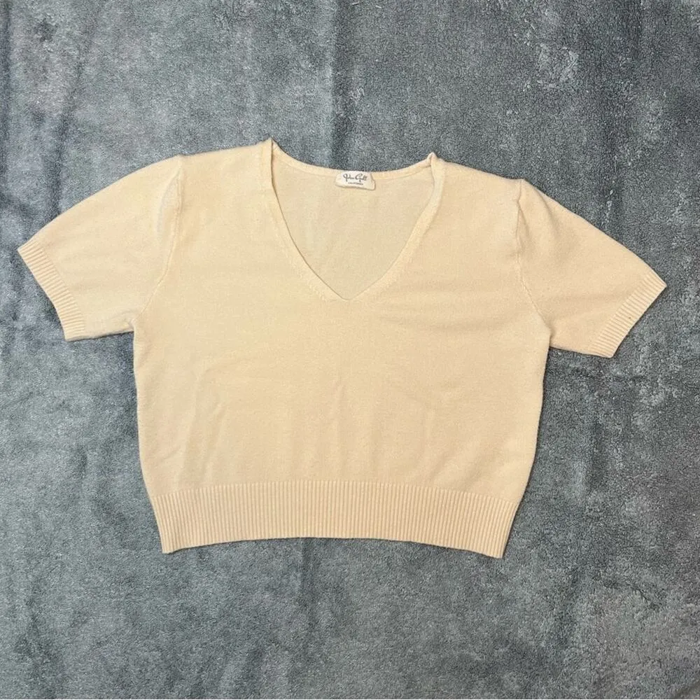 John Galt Brandy Melville Cream Cropped Sweater V Neck Tee Top Preppy Size XS-S - Image 3