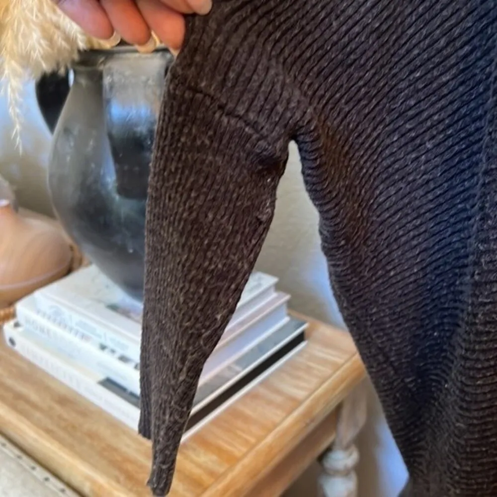 Knit Grey Cardigan Sweater - Image 4