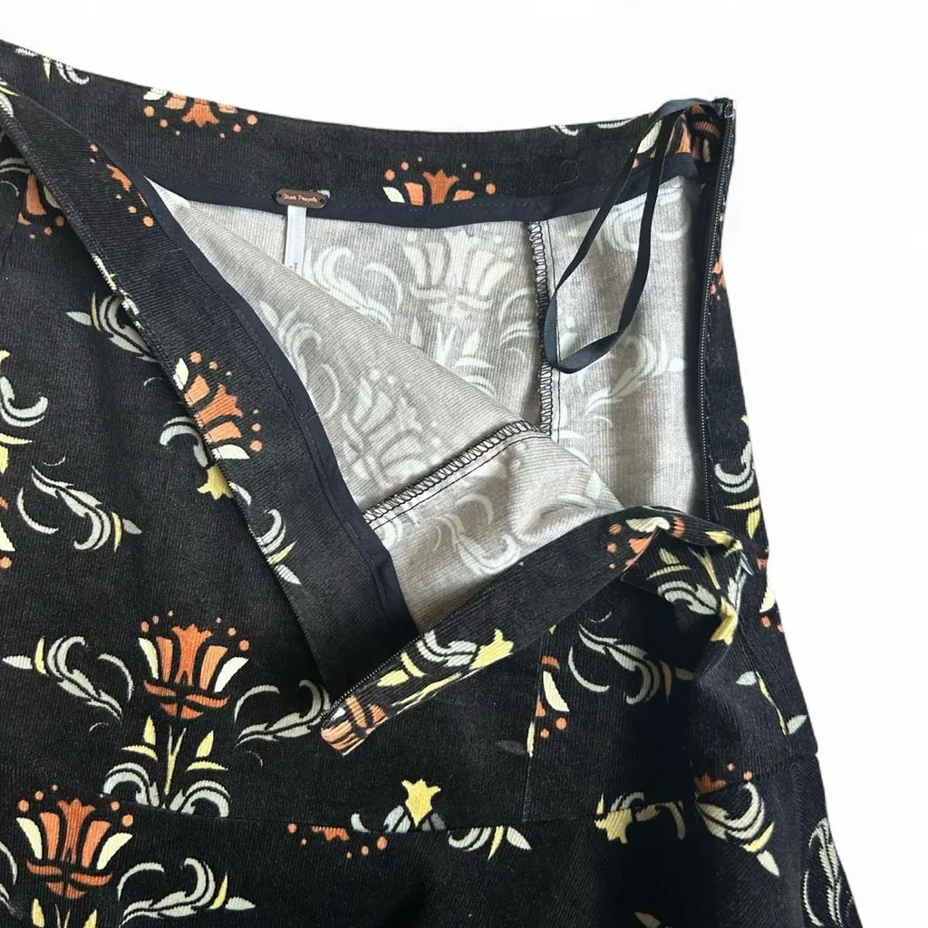 Free People Roll With Us Mini Skirt – Black Crushed Corduroy Velvet Boho Size 2 - Image 5