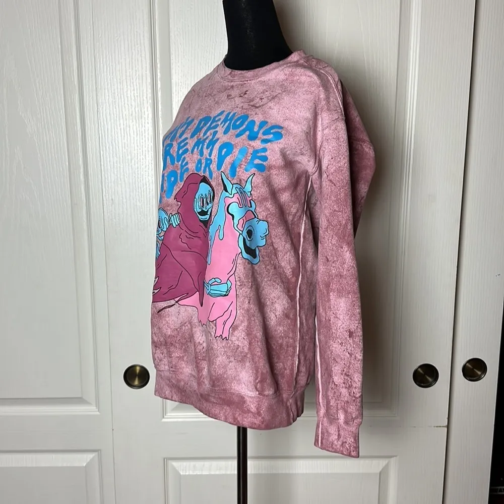 EMMA ATTERBURY DEMONS RIDE OR DIE GRAPHIC PULLOVER SWEATSHIRT Pink - Image 2
