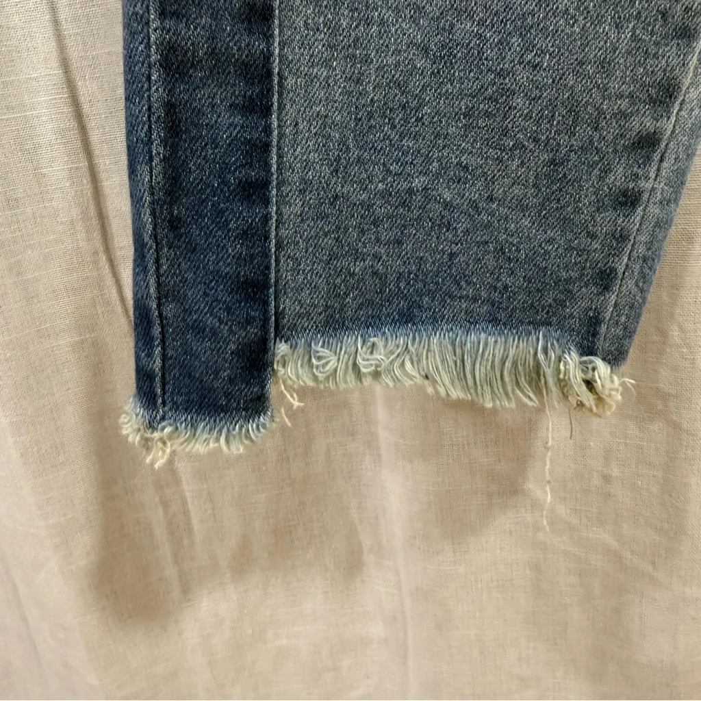 Judy Blue High Waist Vintage Wash Side Panel Detail & Hi-Lo Fray Hem Slim Jeans - Image 7