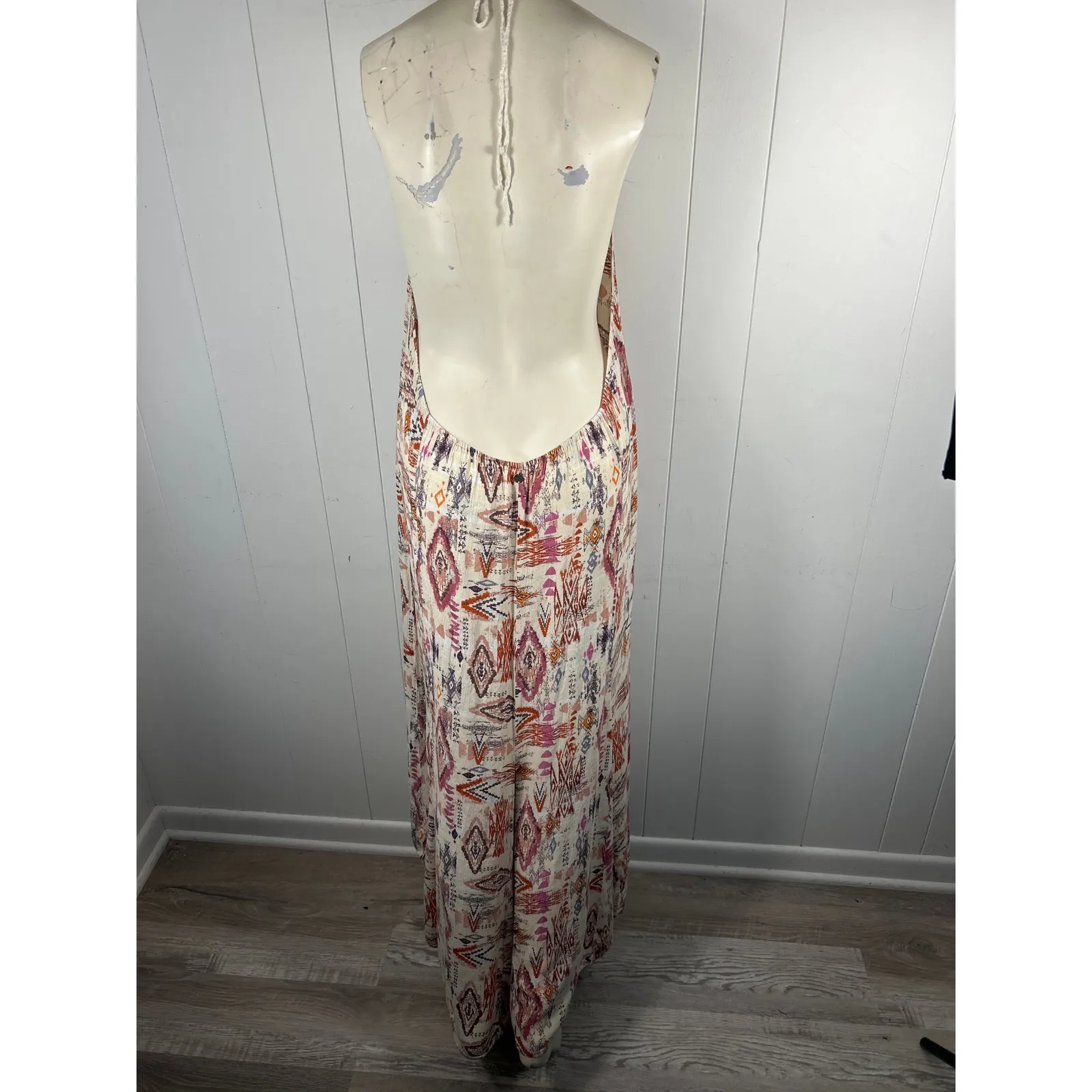 Billabong Beige Shine On Geo Print Low Back Breezy Crochet Halter Maxi Dress Med - Image 4