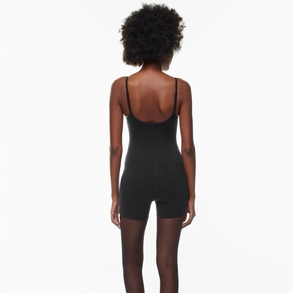 NEW Aritzia Wilfred Women’s Free Divinity 7" Romper Black - Image 10