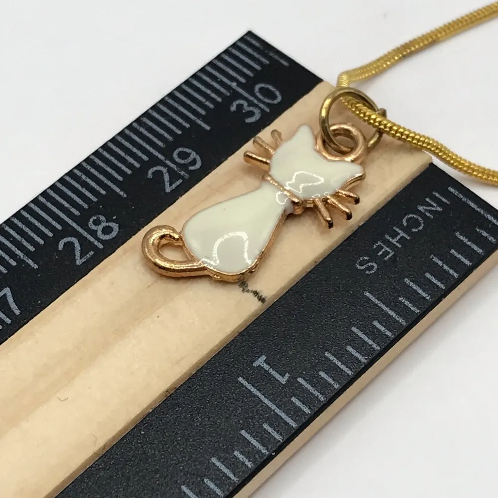 Charming Gold and White Cat Pendant Necklace - Image 5