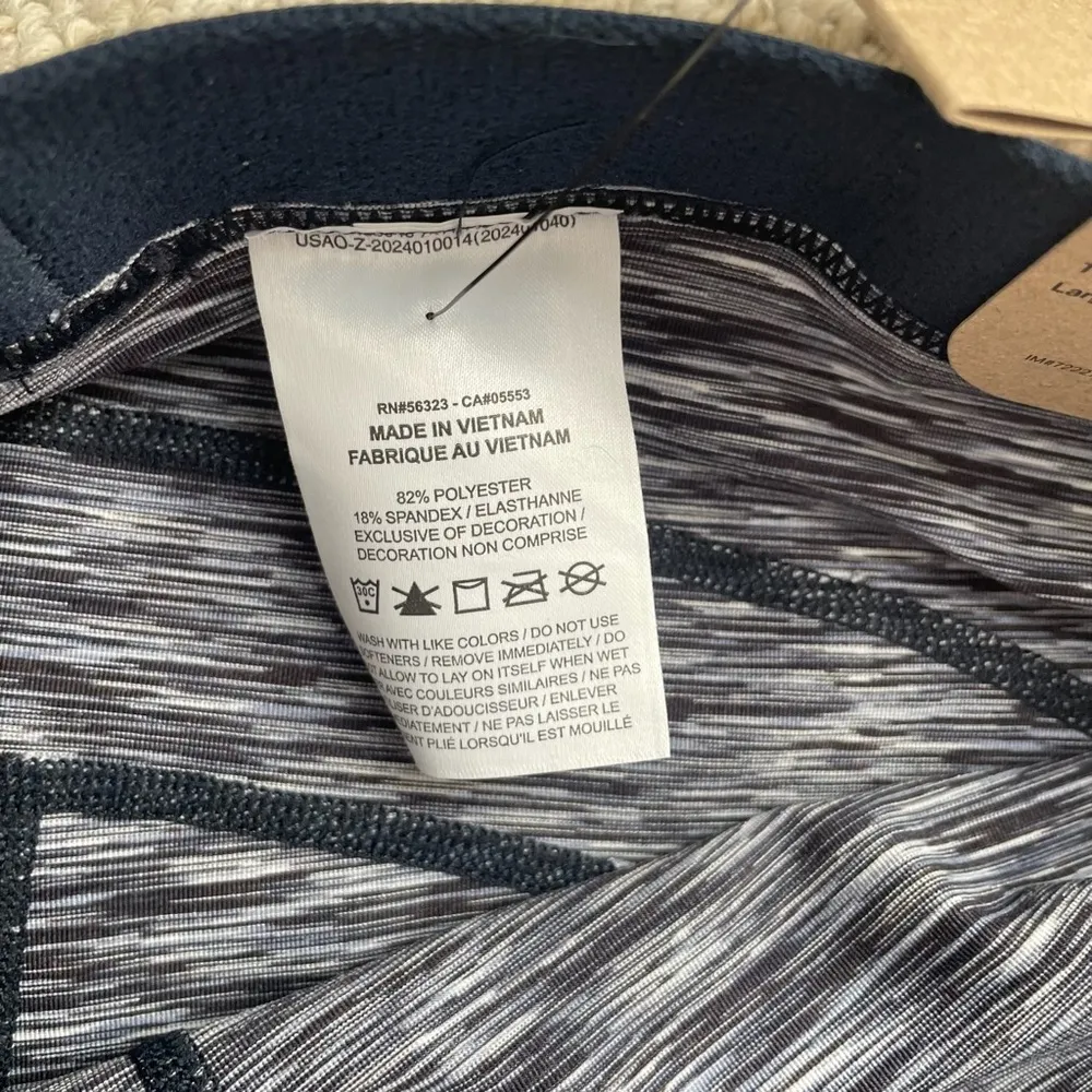 Nike Dri-Fit Pro Women’s 3” Navy Blue Athletic Spacedye Spandex Sz S NWT - Image 5