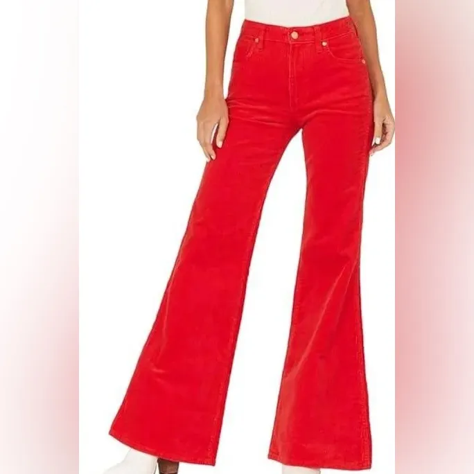 Size 24 x 34 Women’s Wrangler Wanderer High Rise Flare Red Corduroy pants - Image 2
