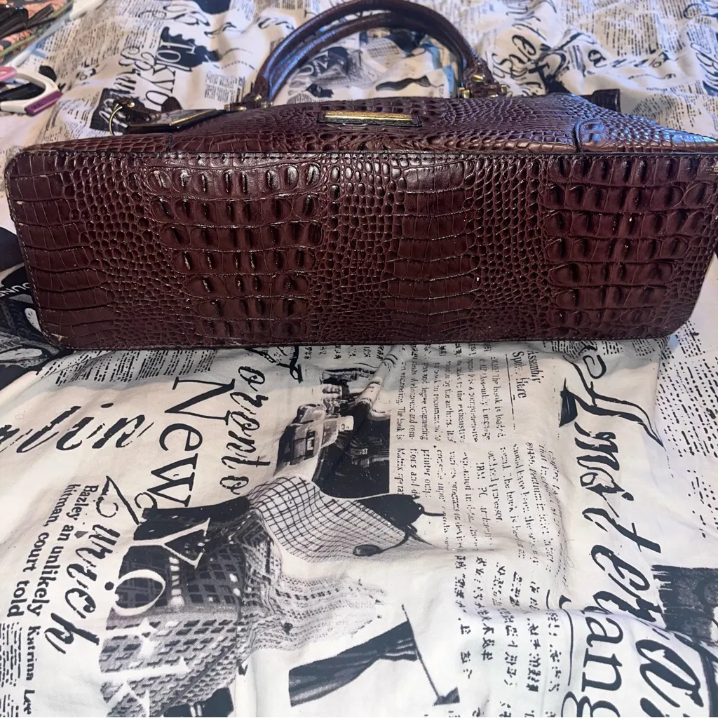 Etienne Aigner Rich Brown Crocodile Tote - Image 10