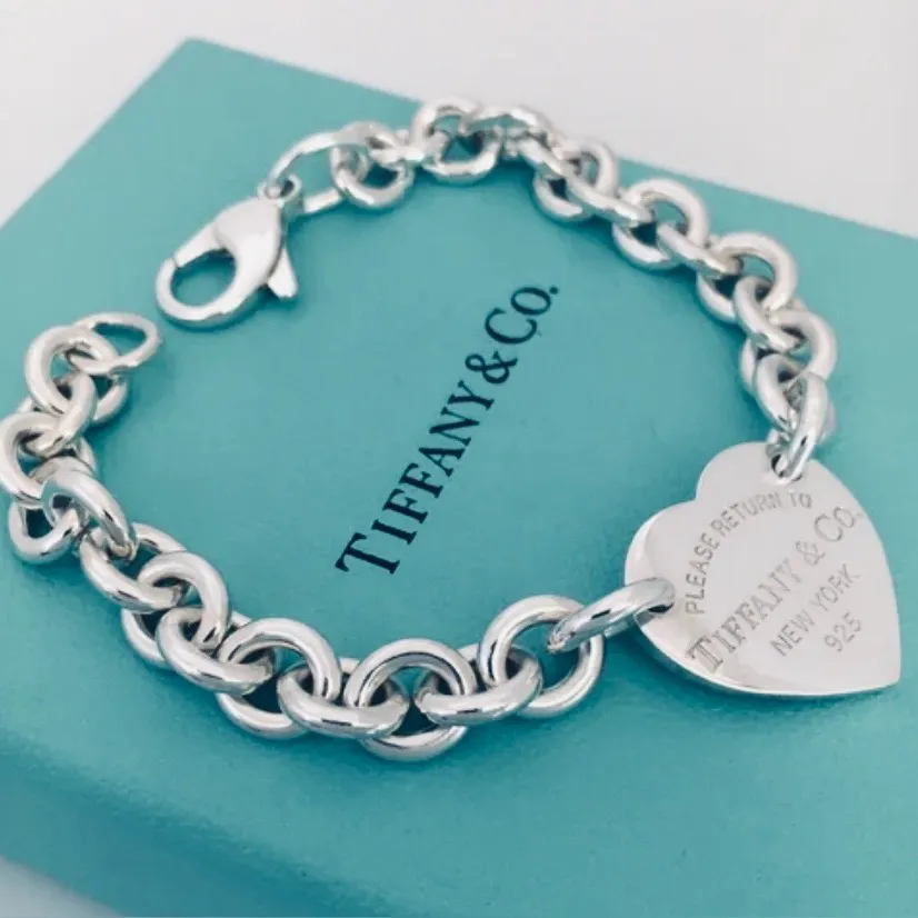 Tiffany & Co. Return to Tiffany Heart Tag Charm Bracelet 7.5” Sterling Silver - Image 3