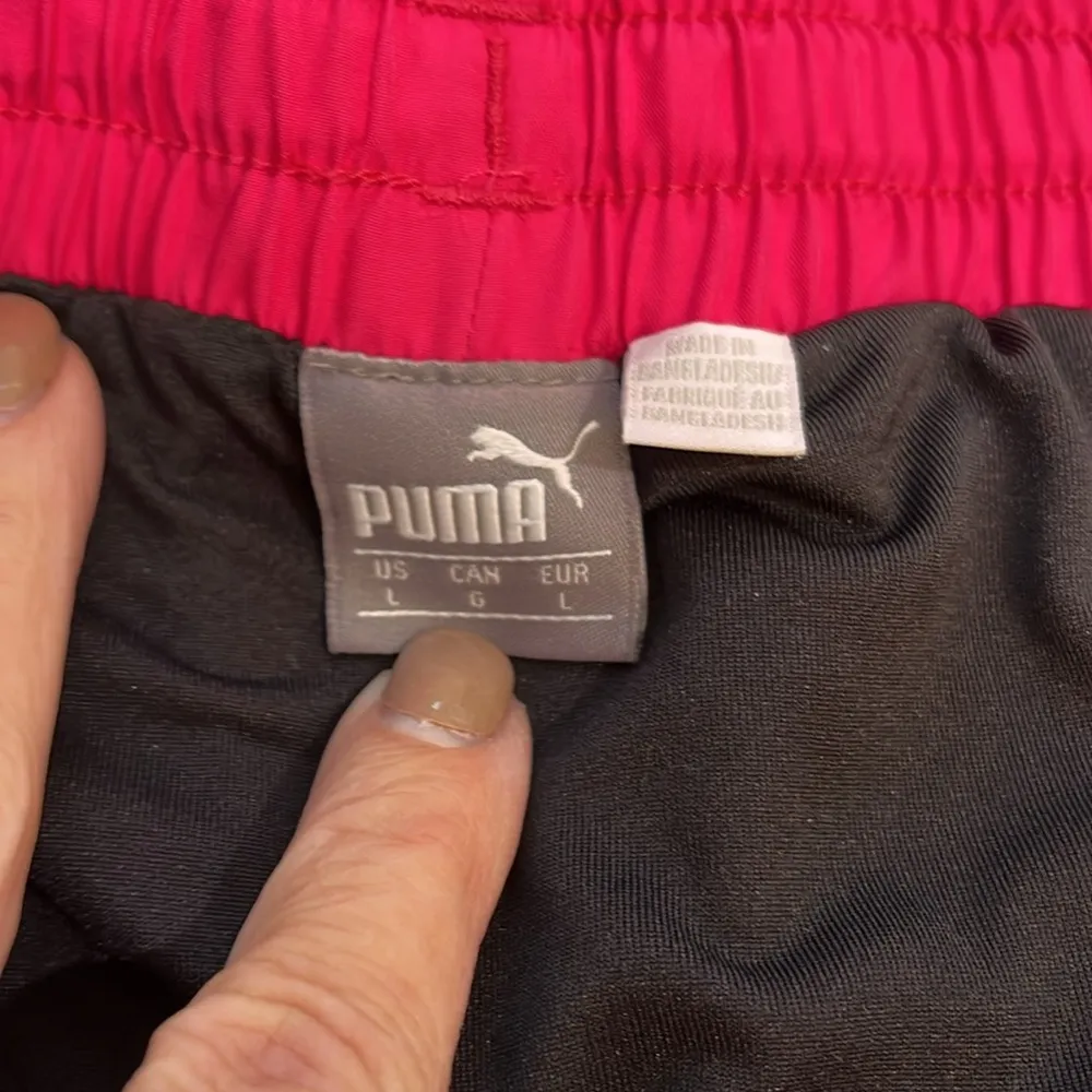 Puma pink & white running shorts - Image 4