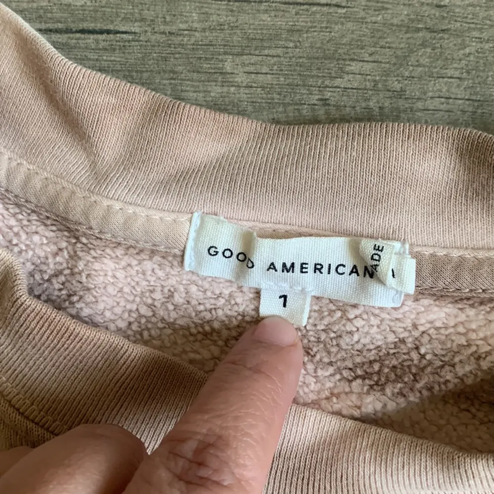 Good American tie dye pullover sweatshirt - Image 3