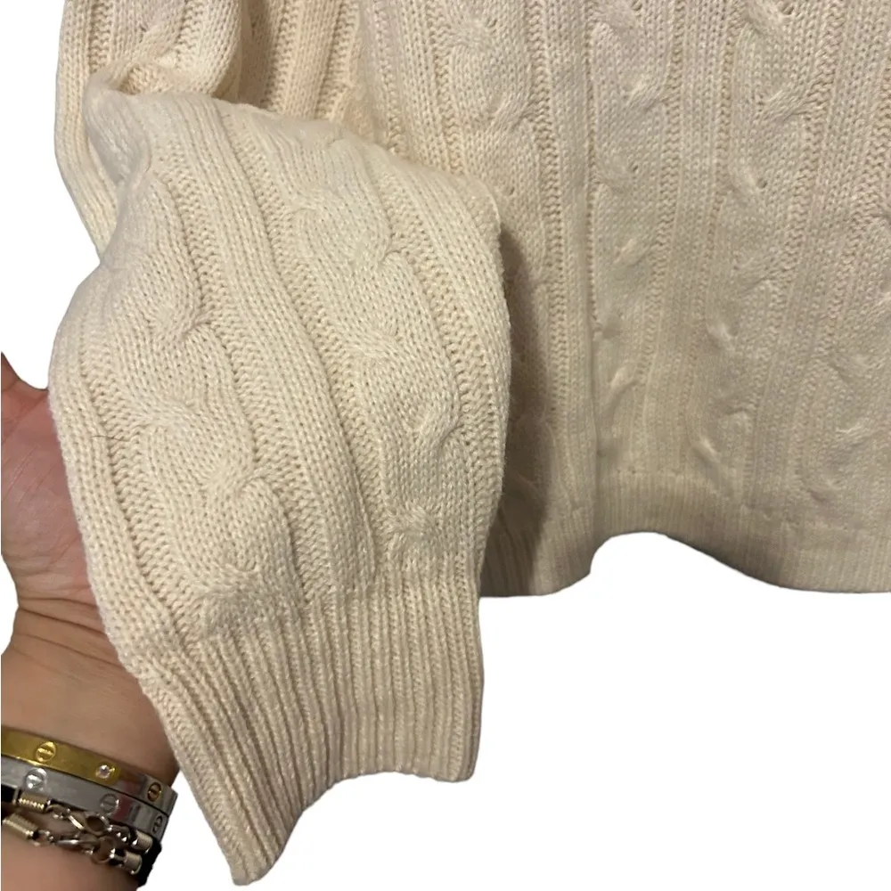 Zesica cream cable knit cropped sweater size medium - Image 3