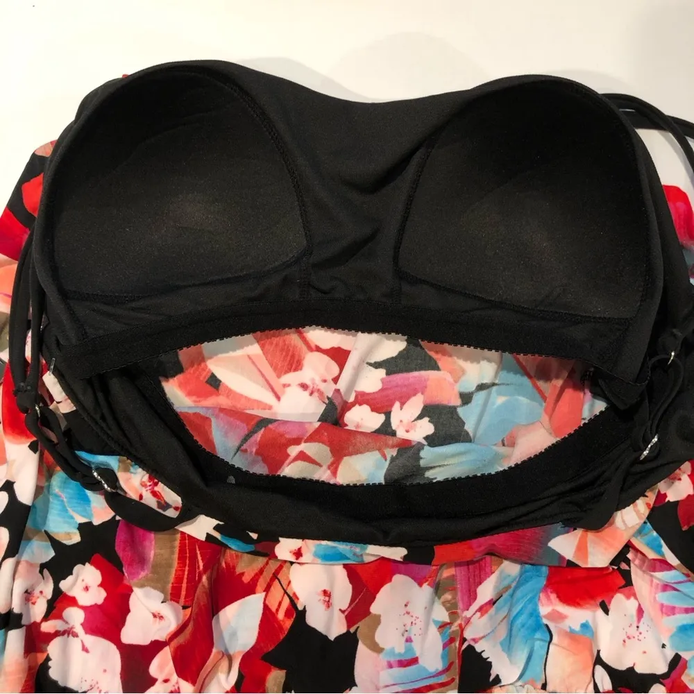 NWT Vanishing Act by Magic Brands Floral Swim Top 14 - Image 6