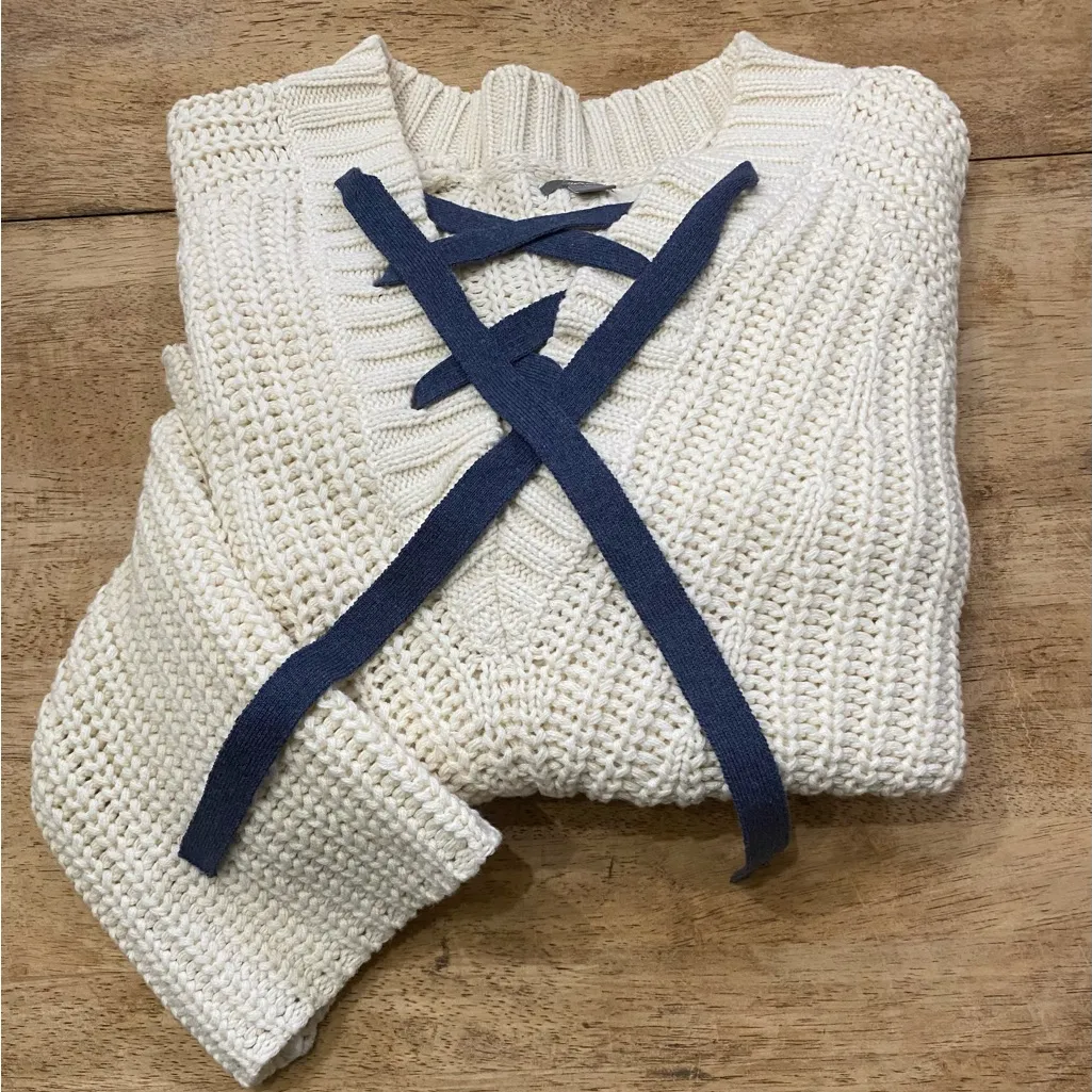 Aerie Women’s Size Medium‎ Cream Chunky Knit Lace Up Sweater - Image 2