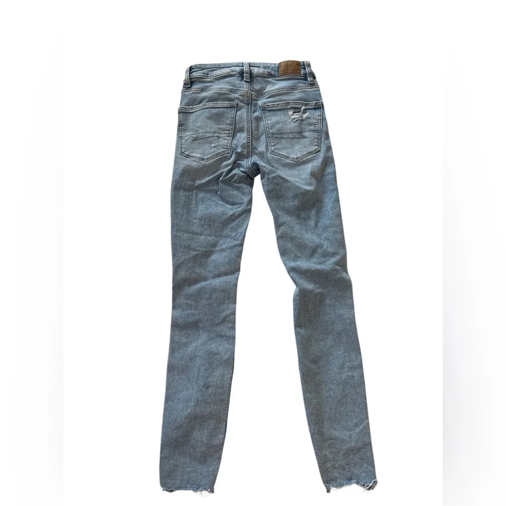 American Eagle High-Rise Distressed Light Wash Skinny Jeans Womens Size 00 Short - Image 9