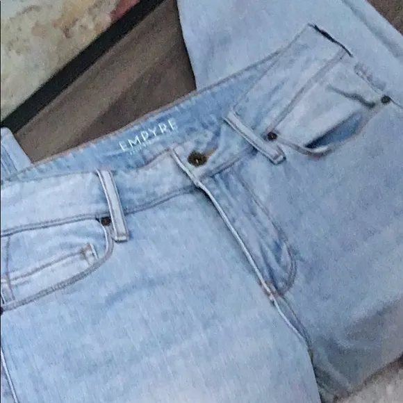 Empyre Cassia Straight Crop Light Wash Denim Jeans from Zumiez Blue Size undefined - Image 2