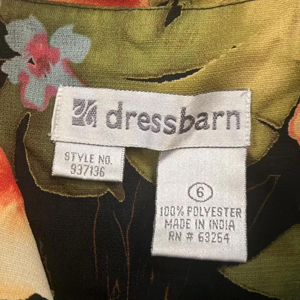 FINAL MARKDOWN Ladies dress barn top 6 - Image 3