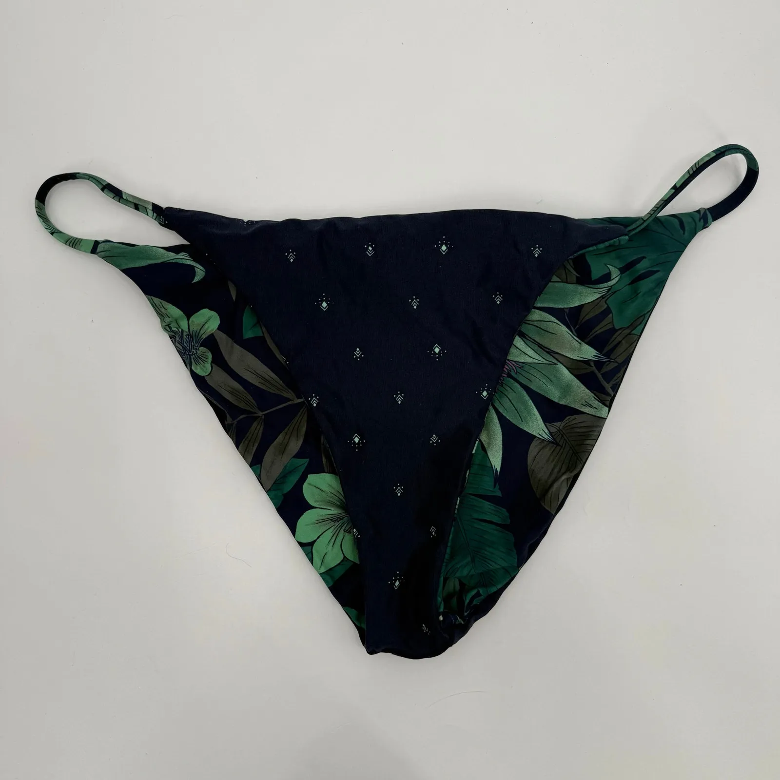 O'Neill Faro Revo Bikini Bottoms Size Large NWT Reversible Medium Coverage Swim - Image 8