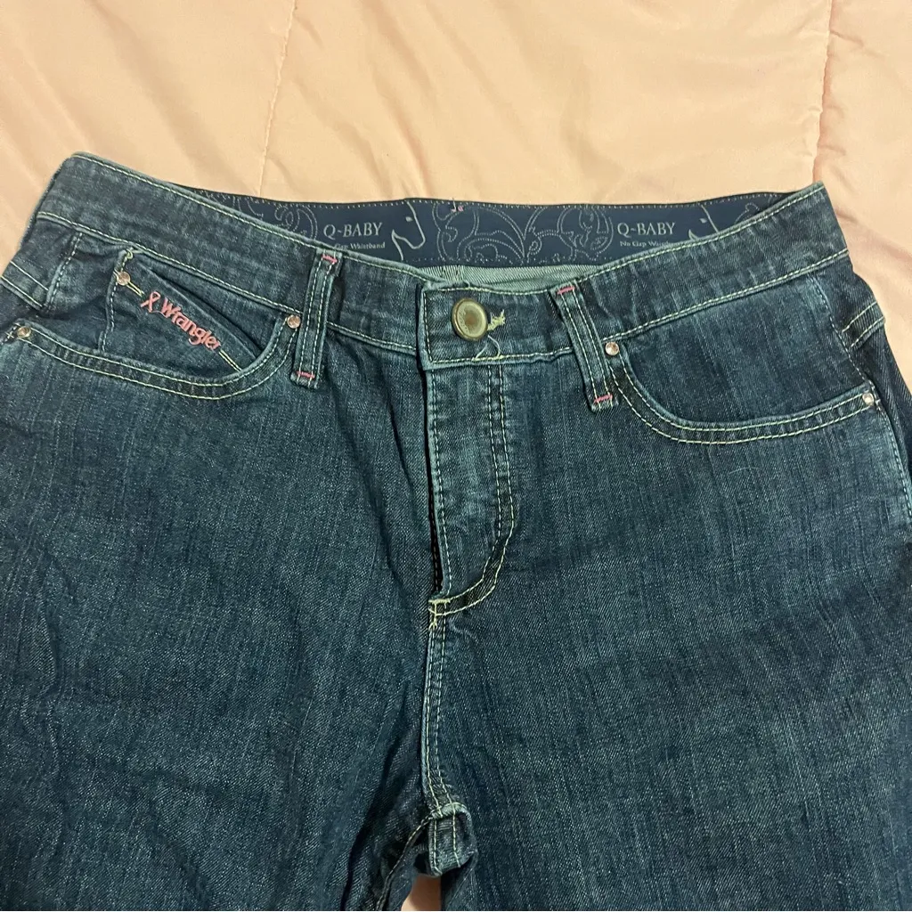 Wrangler Q BABY breast cancer awareness jeans - Image 3