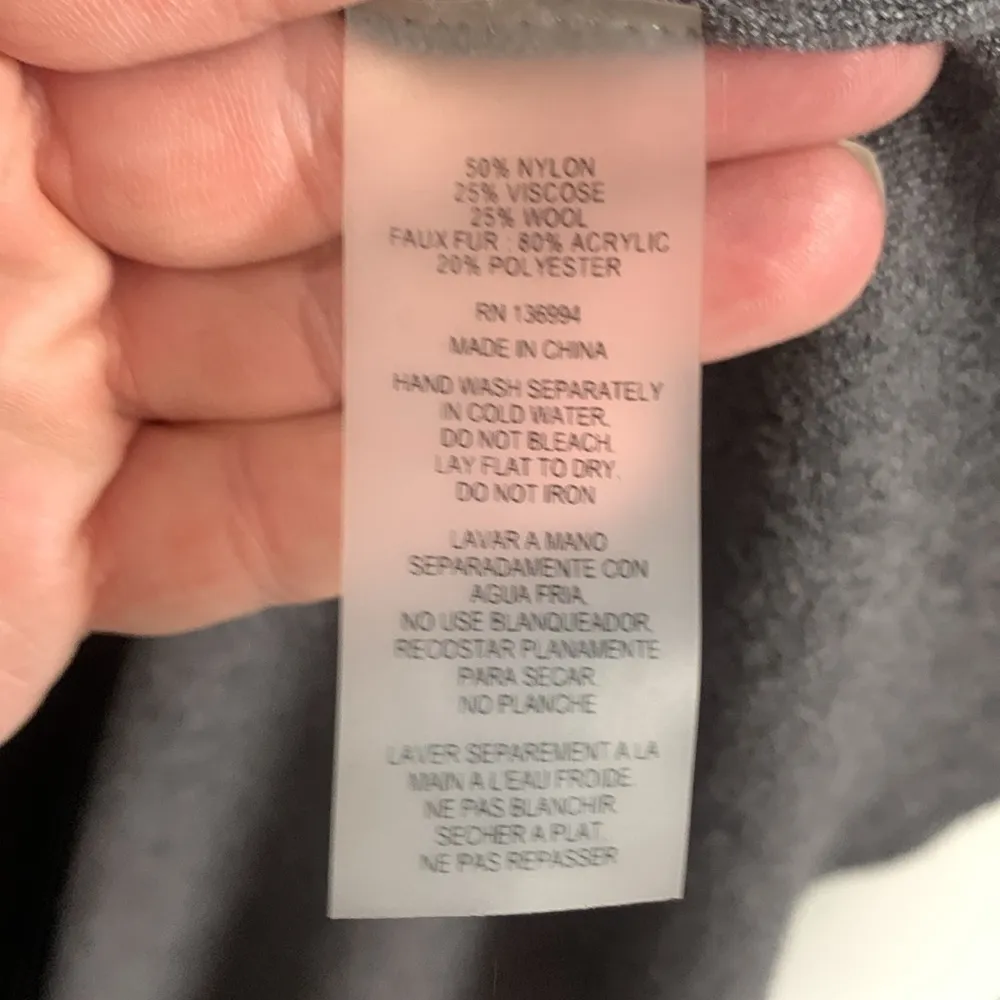 Sioni Gray Waterfall Long Cardigan Duster with Detachable Faux Fur Collar Sz S - Image 4