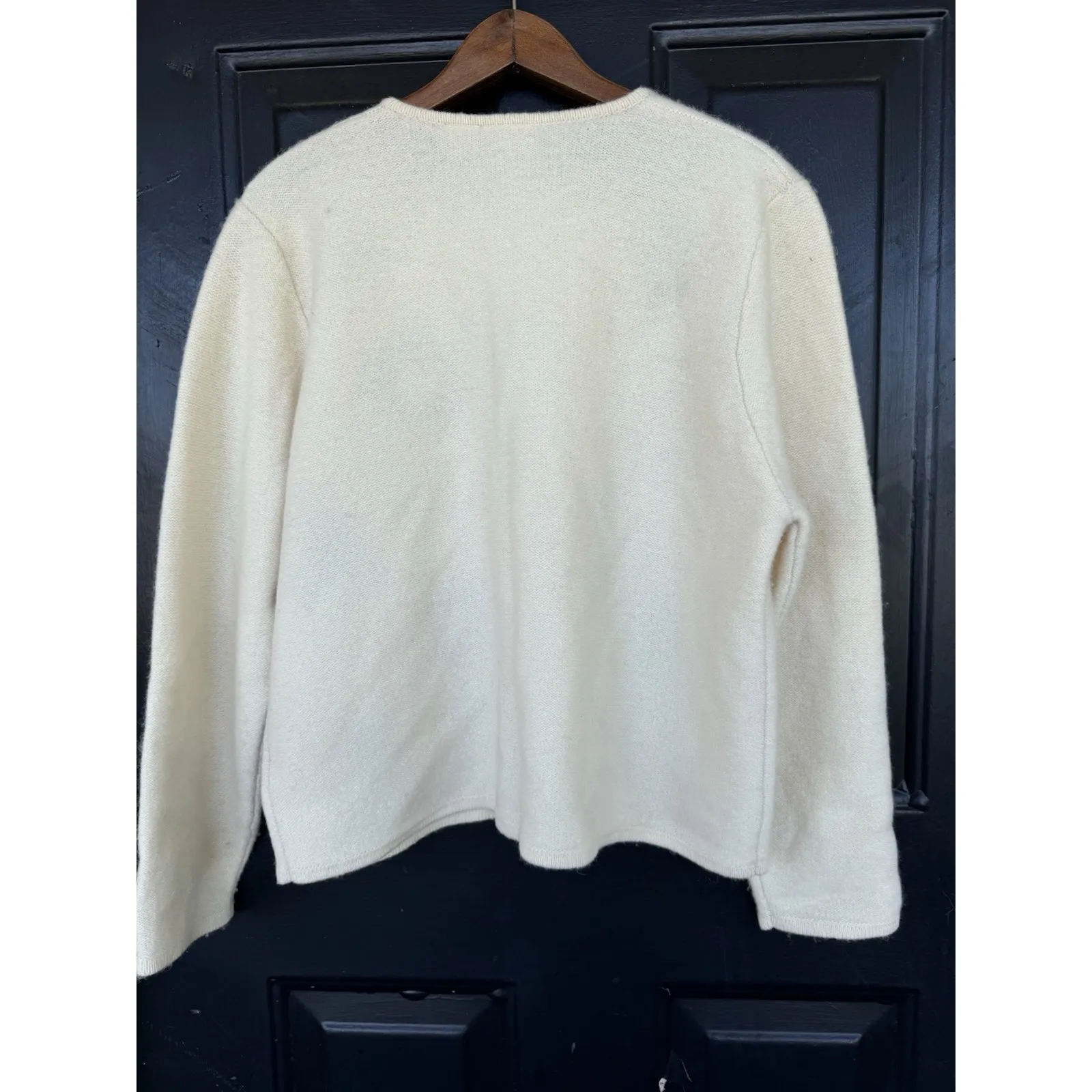 VTG Baxter Wells 100% Wool Embroidered Cardigan Sweater Christmas PL Petite L Tan Size undefined - Image 2