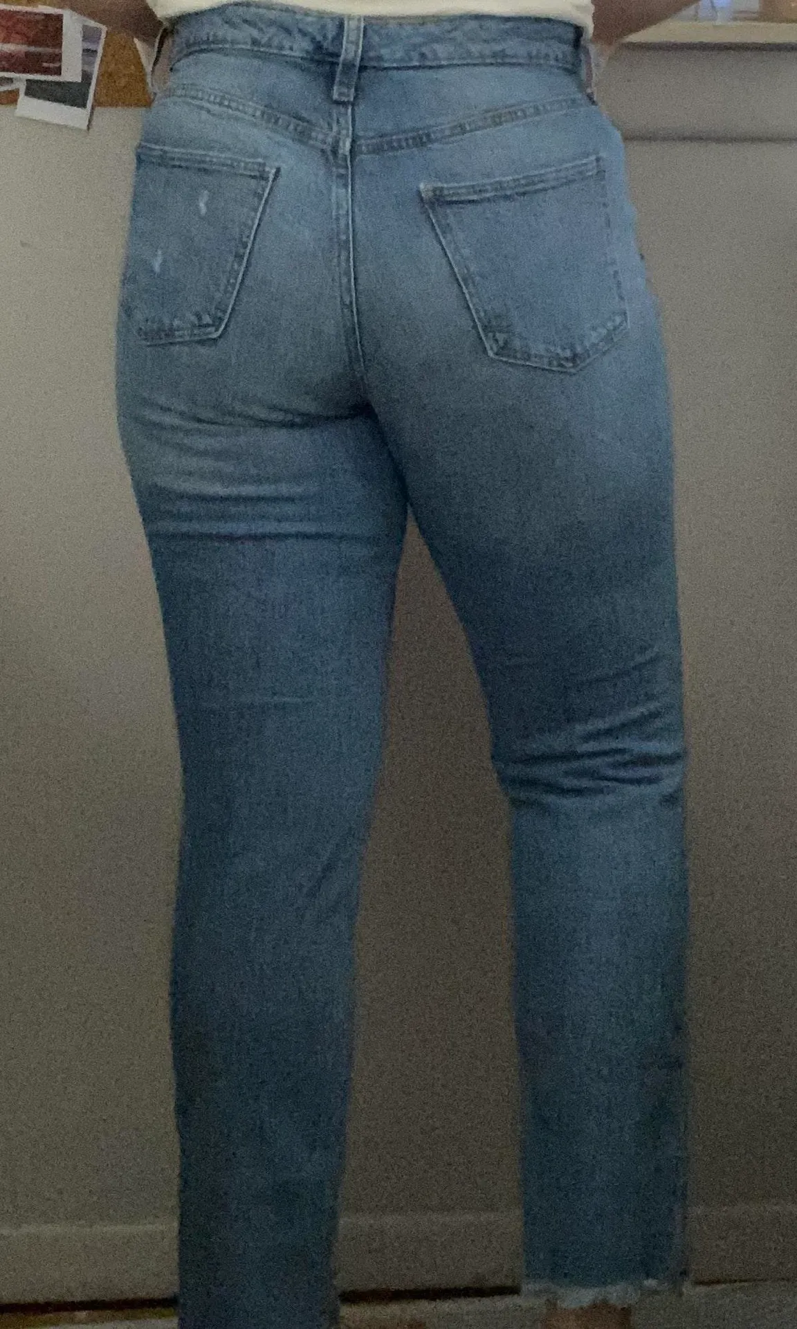 Distressed Jeans - Image 3