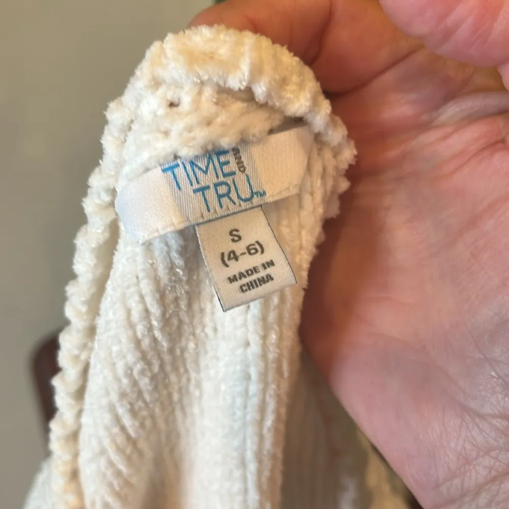 Cozy Cream Chenille Cable Knit Sweater - Image 7