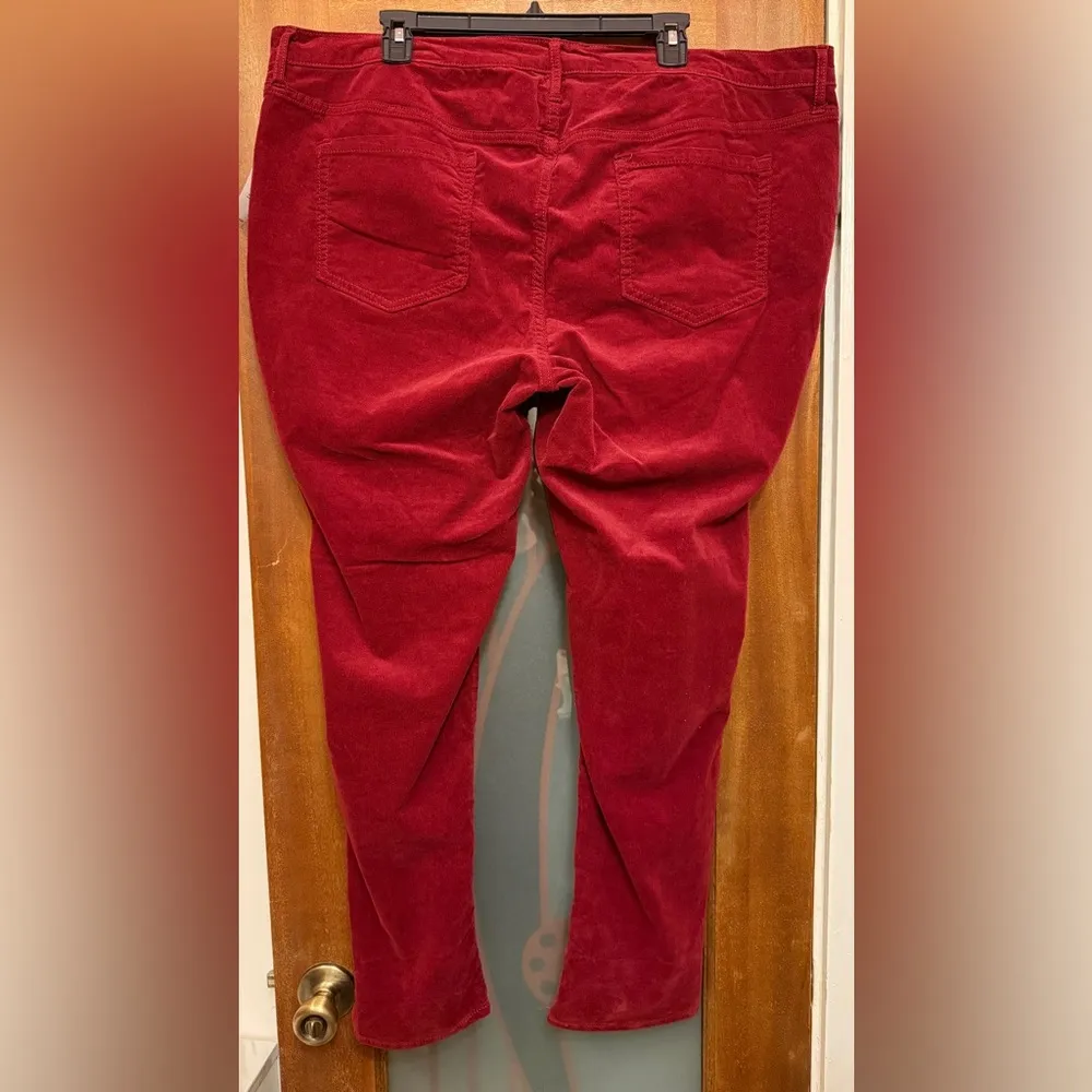Old Navy Women Plus Rust/Dark Red NWT Corduroy Boyfriend Pants - Image 4