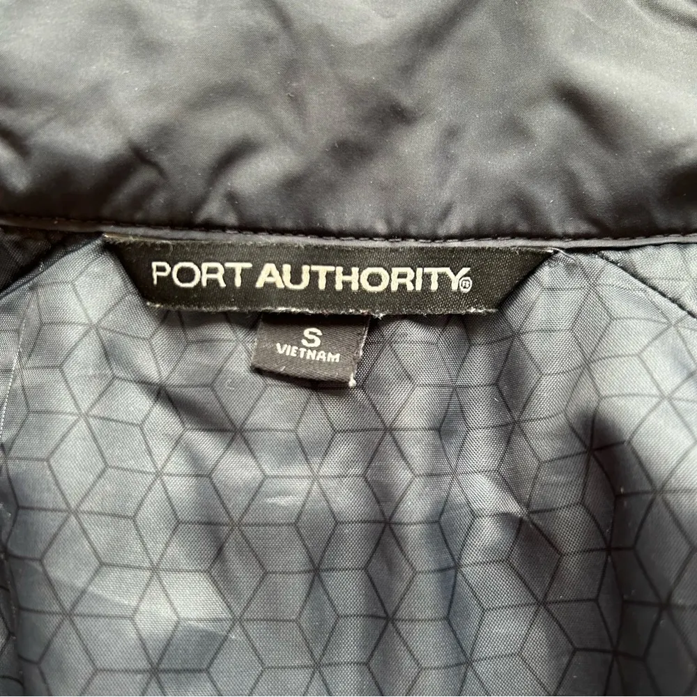 Gray tech vest/ gray vest - Image 8