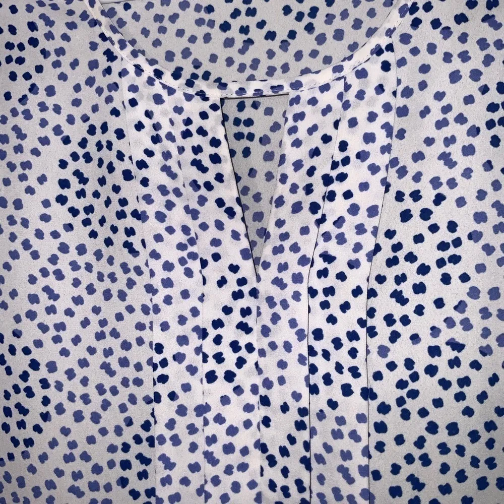 Express Blue~White Polka Dot Cap Sleeve Keyhole Front Business Blouse SP - Image 2