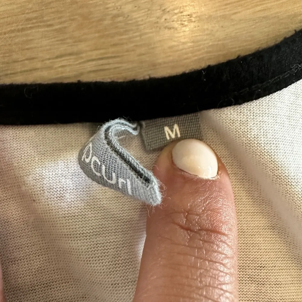 Rip Curl  Women’s Sleeveless Pocket Ringer White Black Tank Top Size Medium - Image 4