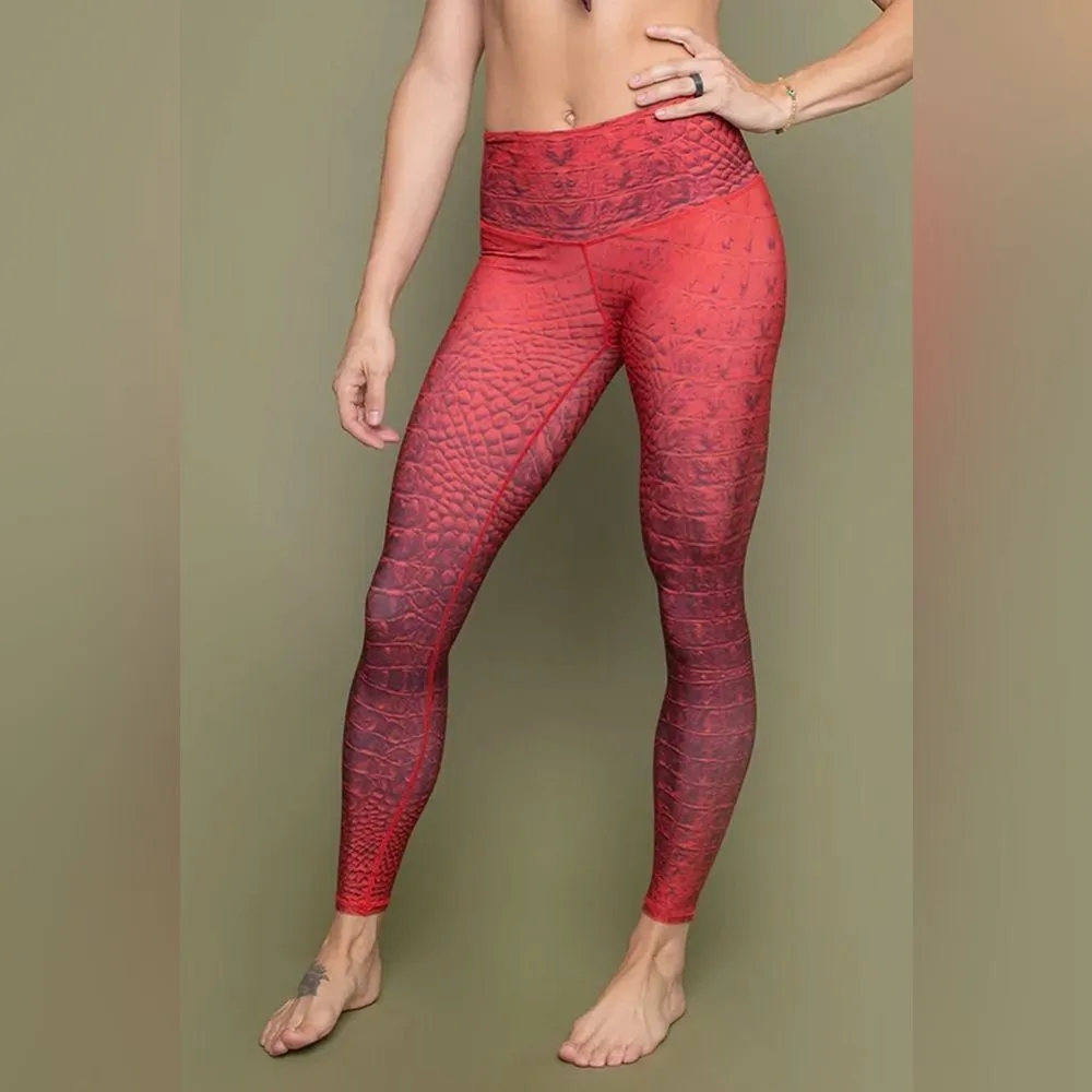 NWOT Niyama Sol Agni Croc Barefoot Legging Sz XS Red - Image 3