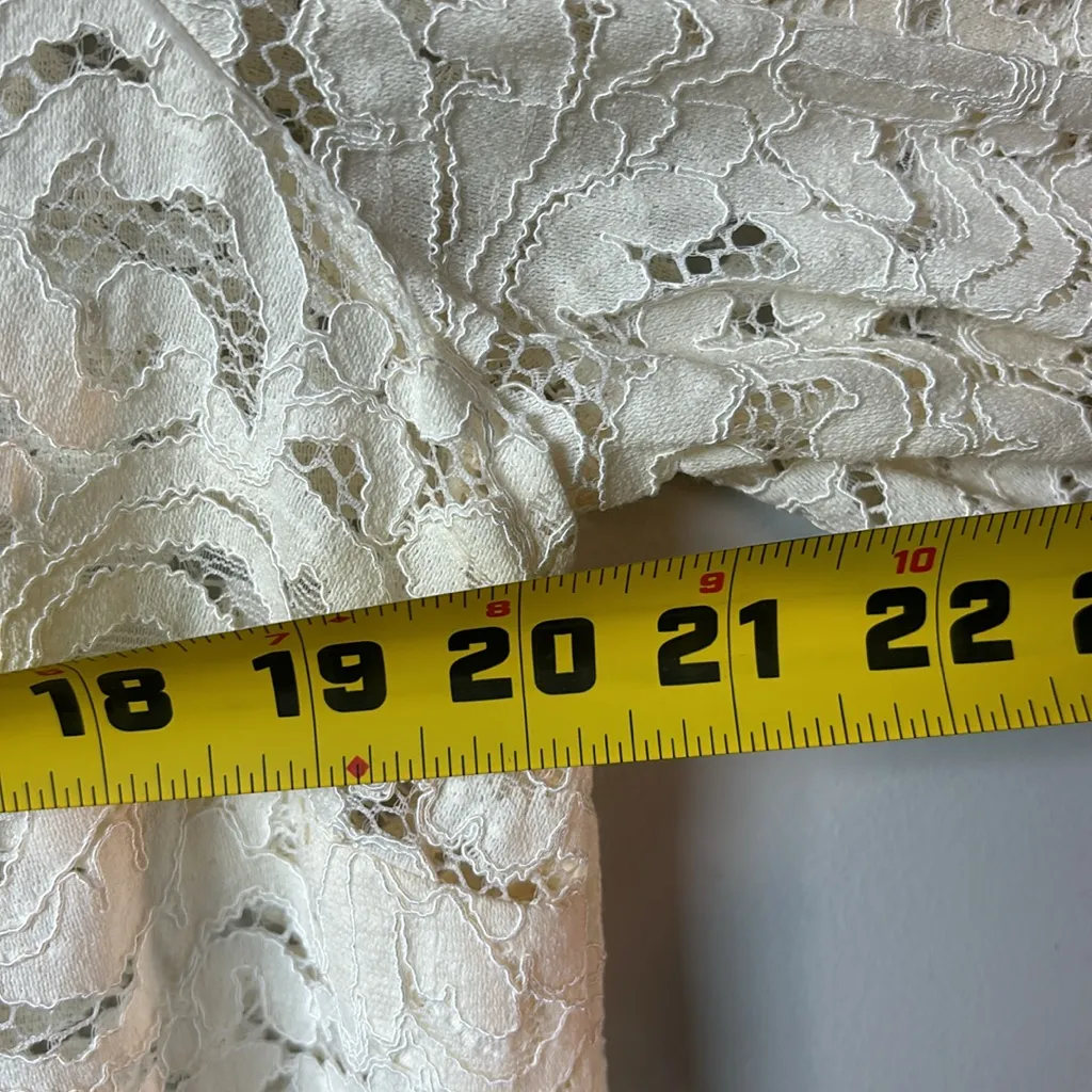 NWT H&M Lace Blouse button wrist detail mock neck Large Coquette Flirty Feminine - Image 5