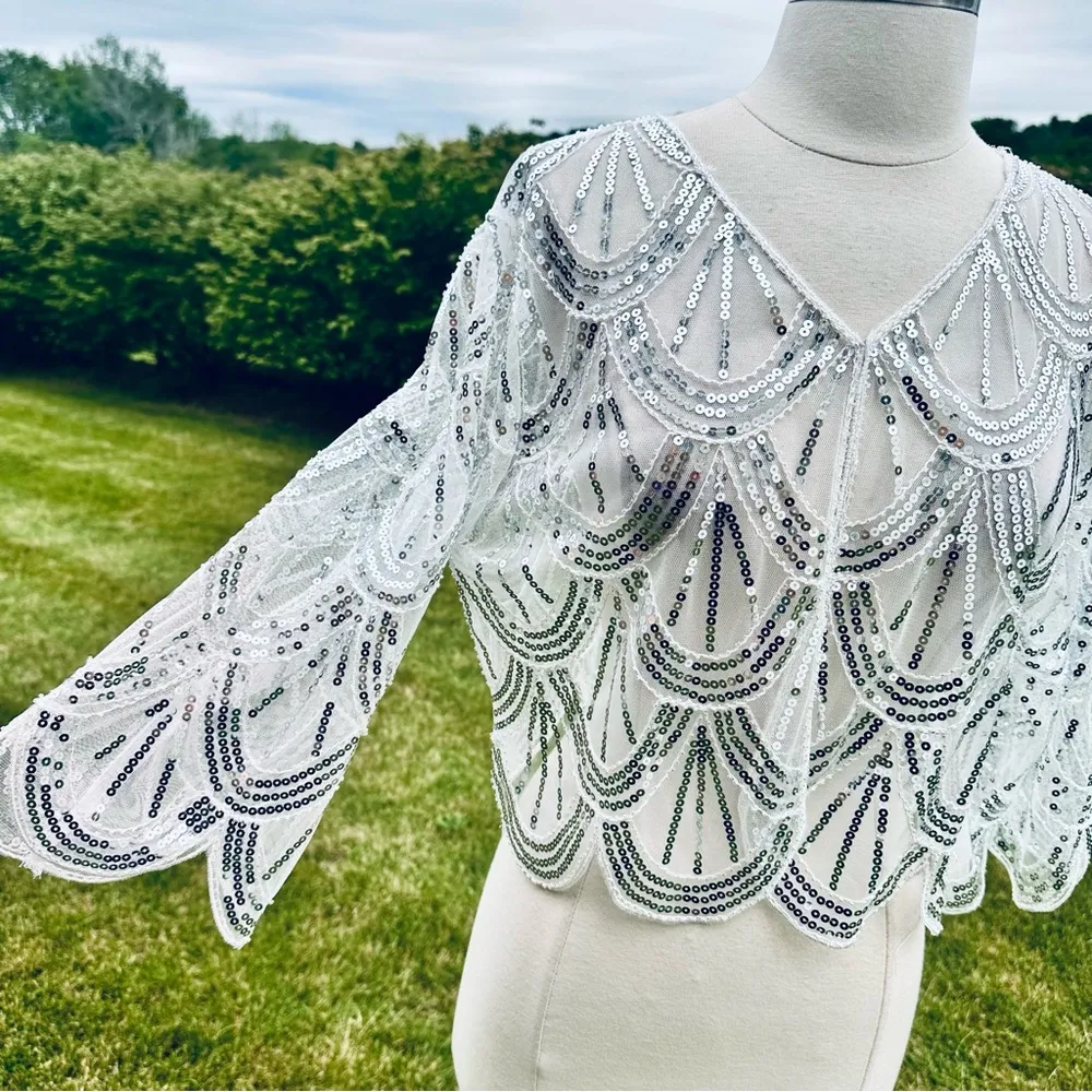 Vintage White and Silver Sequin Capelet - Image 5