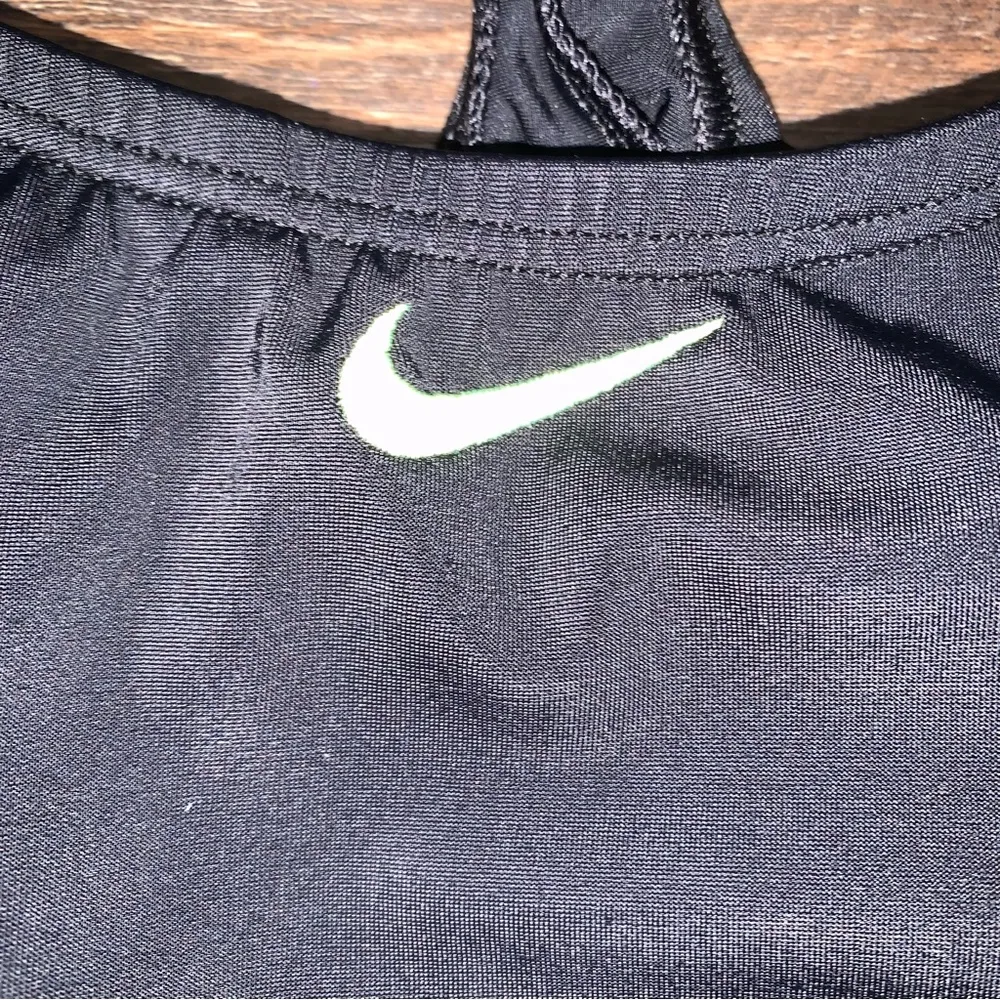 Nike Color Surge Powerback Black One Piece Swimsuit Bathing Suit Size Medium - Image 11