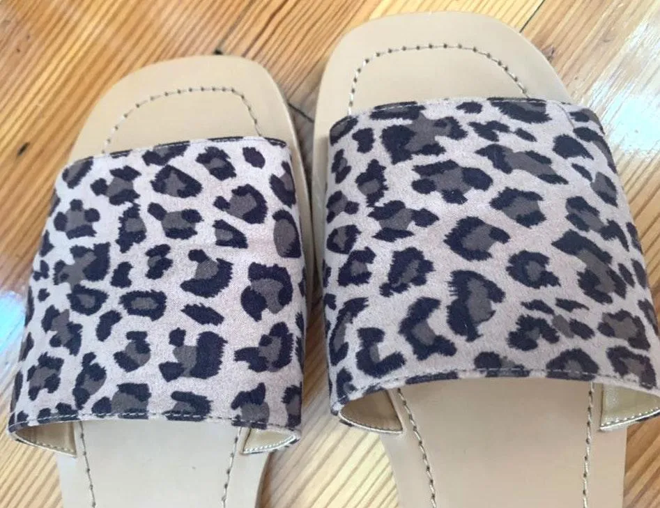 Forever 21 Leopard Print Sandals - Image 3