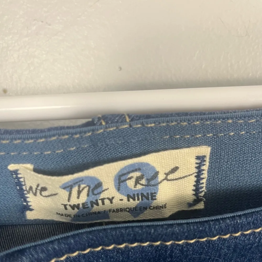 We the free Free People  PENNY PULL-ON FLARE JEANS blue motif size 29 new - Image 3