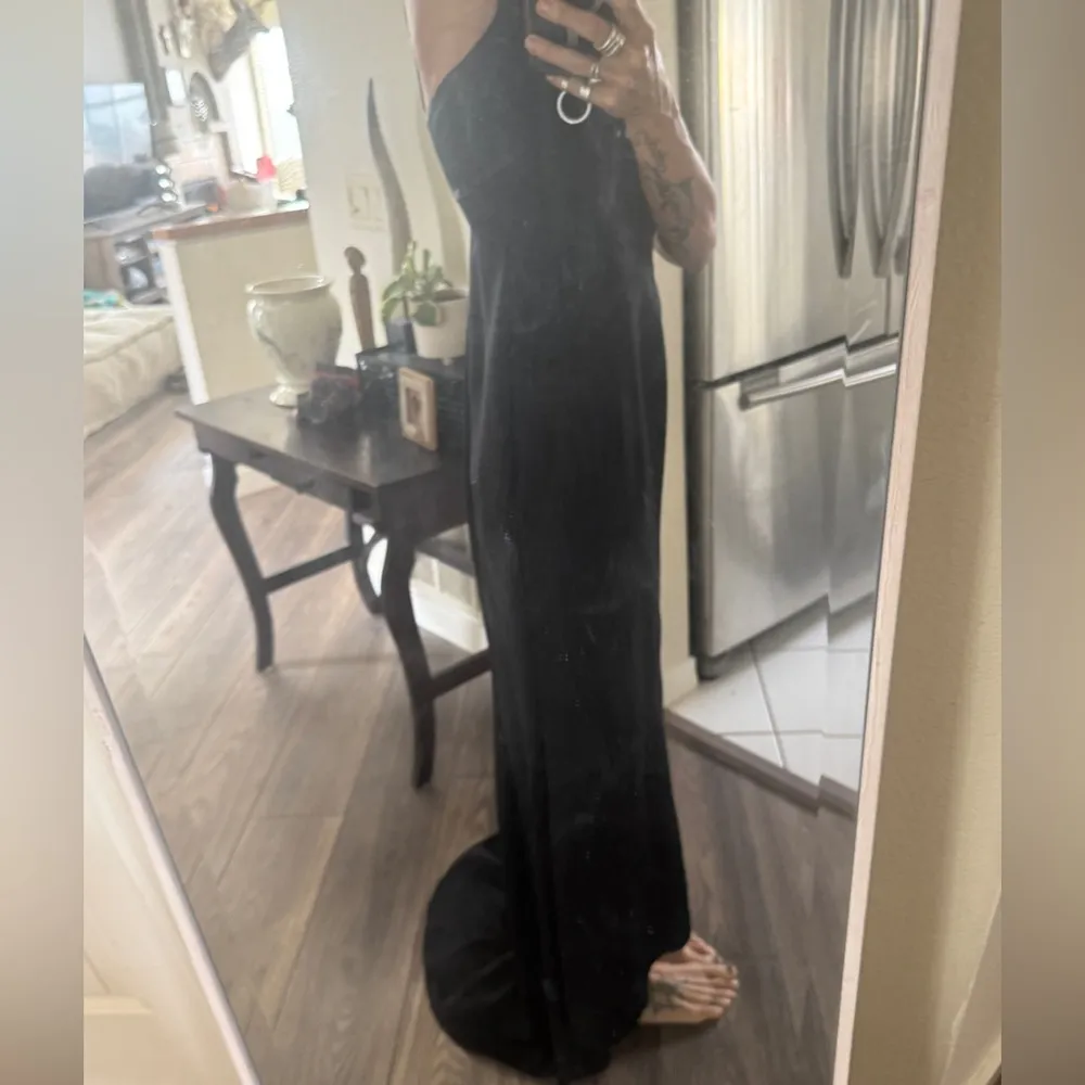 Elegant Black Evening Gown with a train XS - Image 14