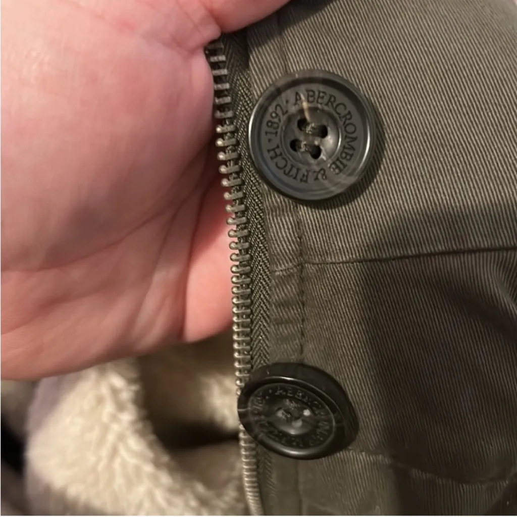 Vintage Abercrombie & Fitch Green
Utility Jacket 2 in 1 Vest Sherpa Lined - Image 6