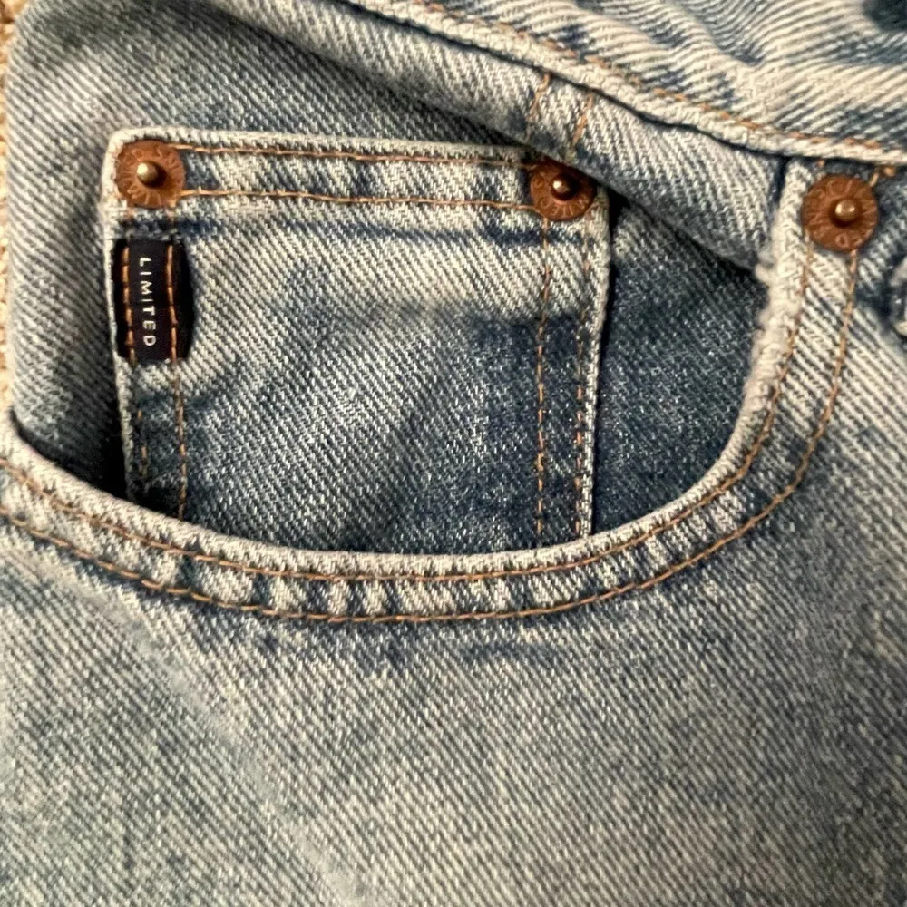 The Limited Denim Jeans Vintage 90s Mom Sz 6 Short Light Wash Straight Cotton - Image 2