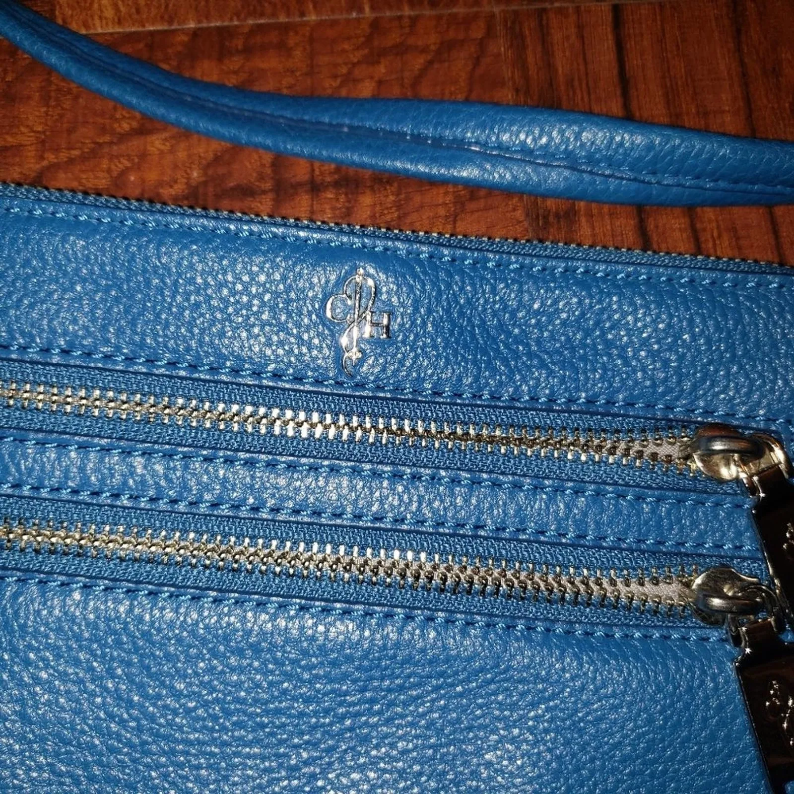 Cole Haan Teal Blue Aqua Pebble Leather Crossbody Purse Hand Bag - Image 3