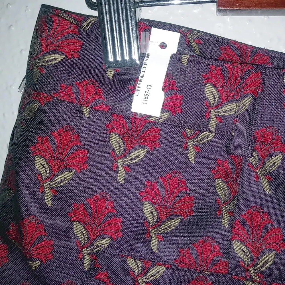 Club Monaco 30 8/10 Purple Red Bouquet Straight Leg Ankle Cut Pants - Image 6