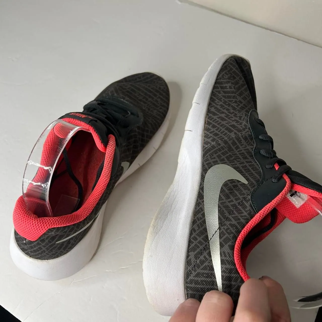 Nike Grey & Pink  athletic shoes . Size US 7Y or 8.5 women’s - Image 4