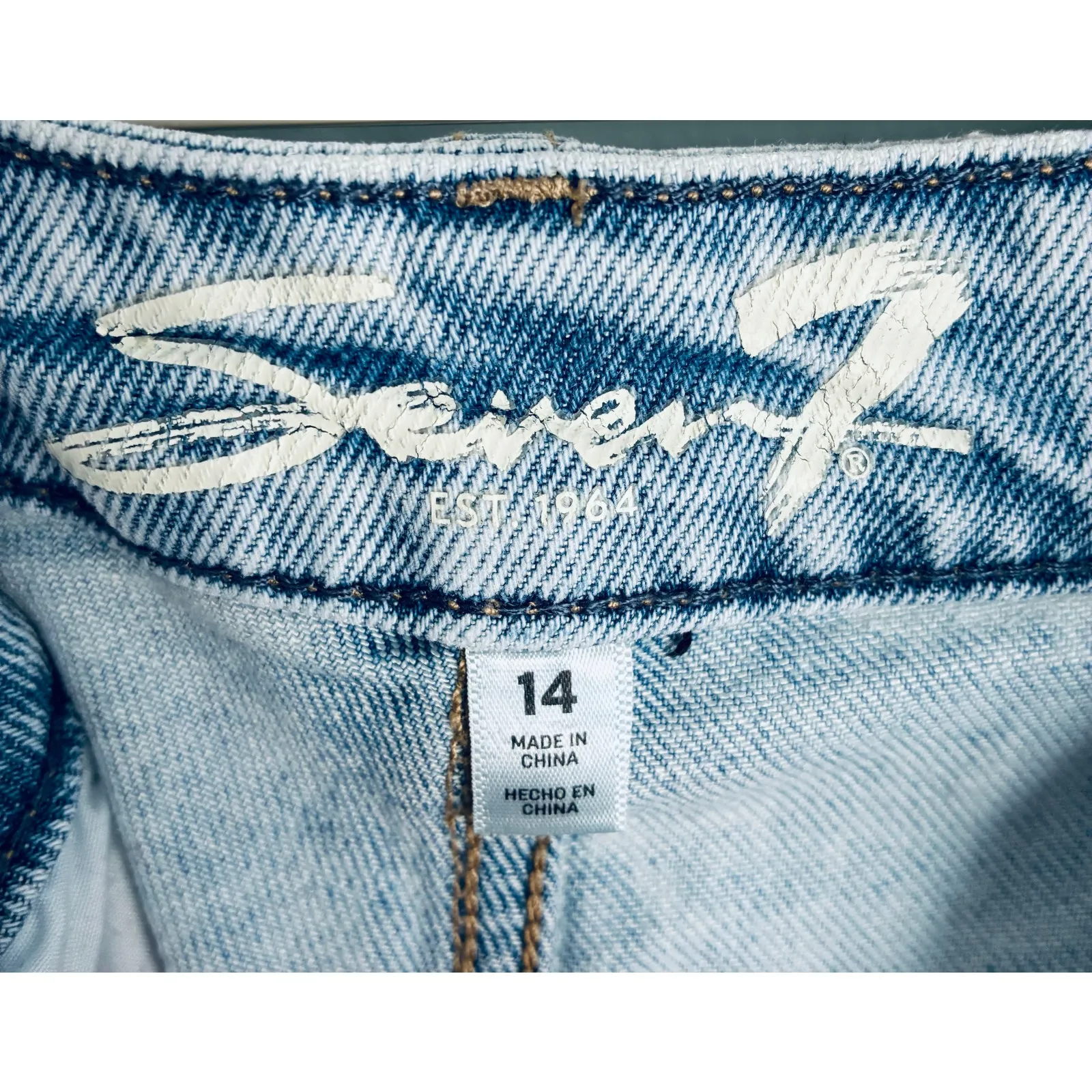 Seven7 Slim Straight Jean Light Wash Women's 14 - Image 3