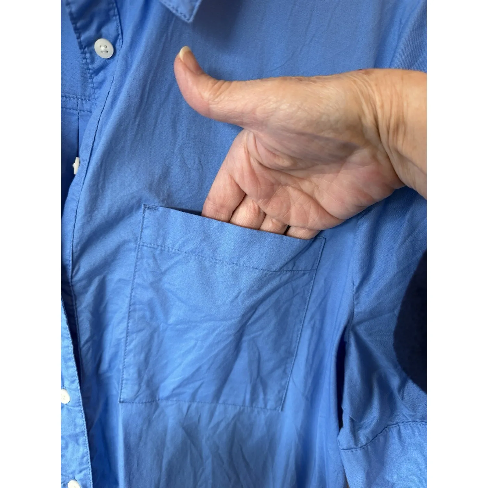 Old Navy Womens Light Blue Button-Up Long Shirt Size Large Classic Normcore - Image 4