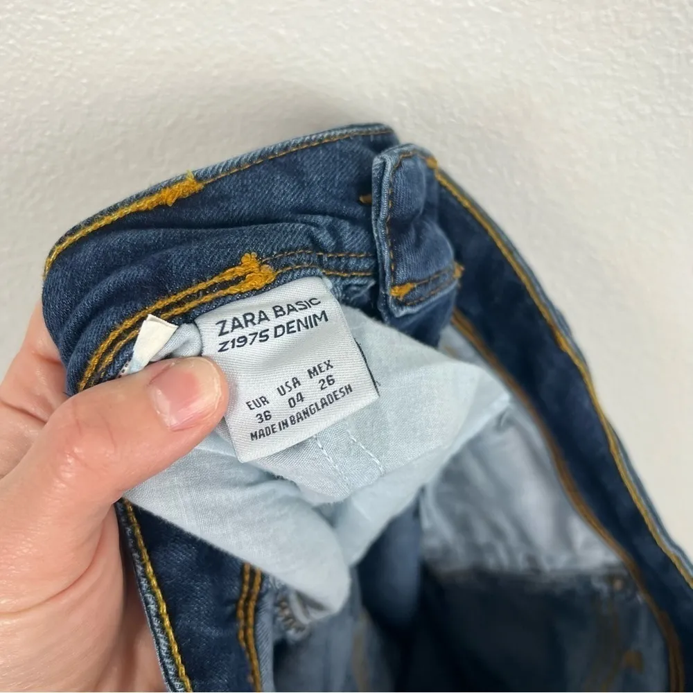 Zara Medium Wash Skinny Jeans Sz‎ 4 - Image 6