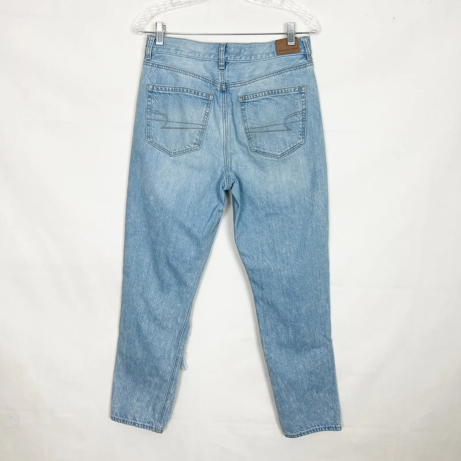 American Eagle Mom Jean Size 6 Reg High Rise Distressed - Image 6